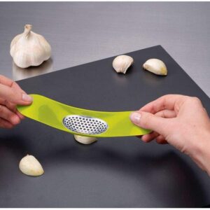 Joseph Joseph Rocker press green